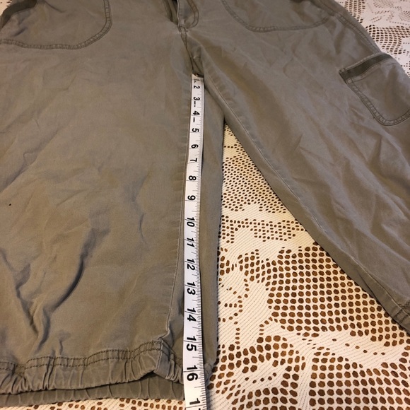 Dockers Capri Pant - Picture 2 of 8